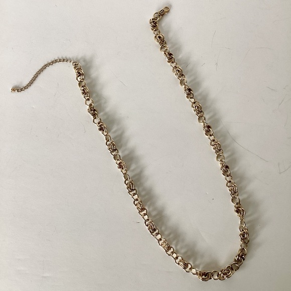 Etienne Aigner Necklace Gold Tone Chain Double Round Links Vintage EUC - Picture 8 of 11